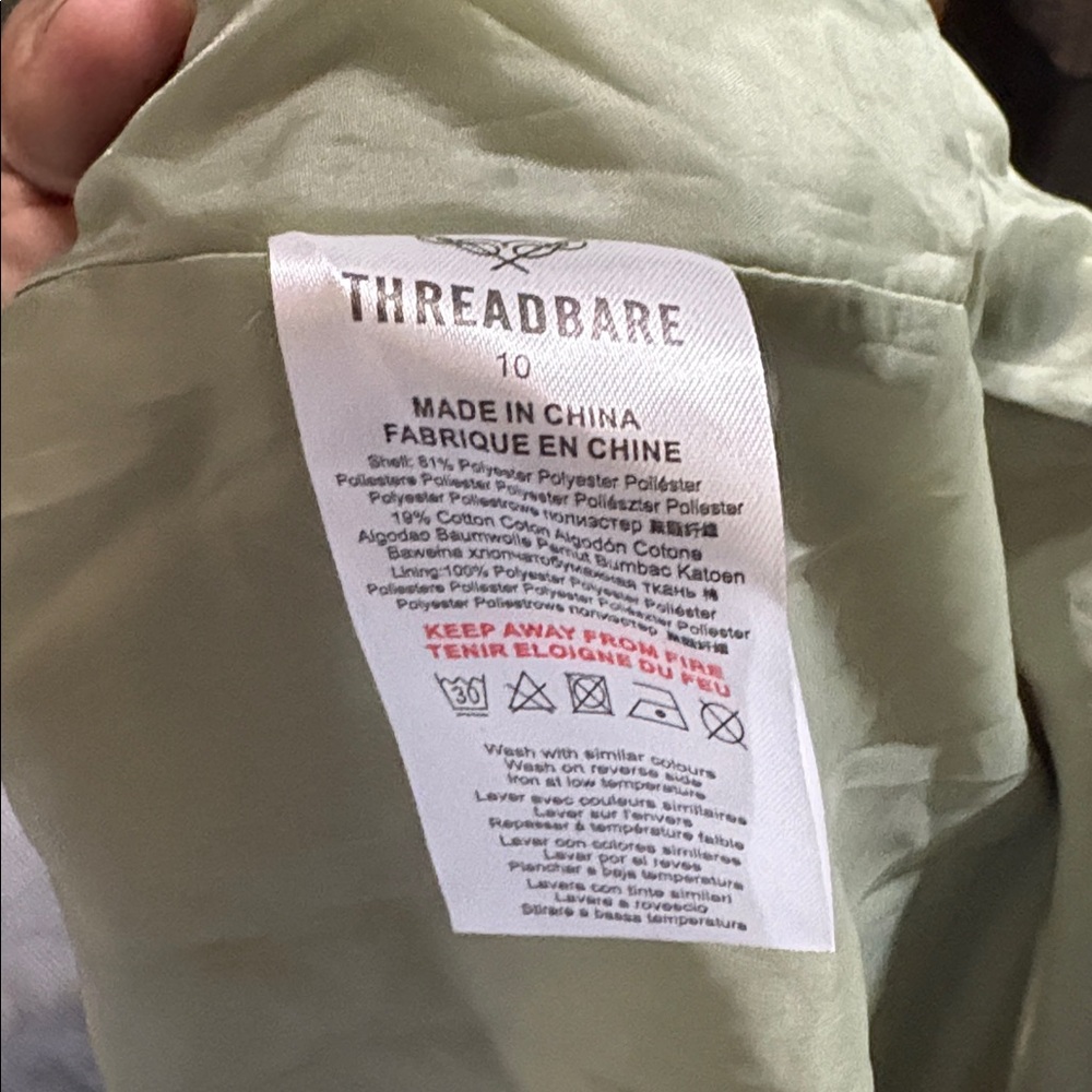 Threadbare trench coat - Picture 9 of 10